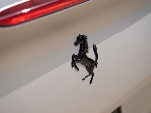 Certified 2019 Ferrari Portofino RWD image 22