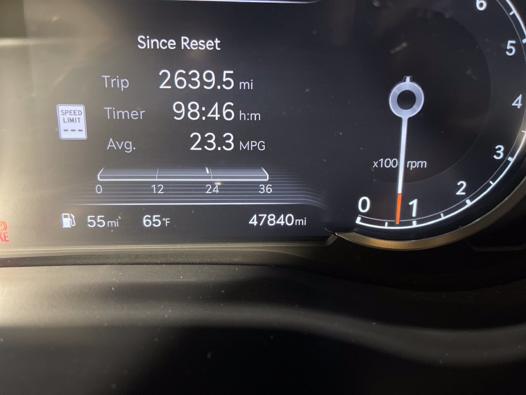 Used 2025 Genesis G70 2.5T AWD/4WD image 21