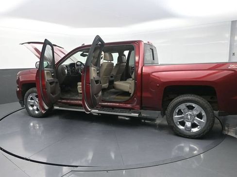 Used 2016 Chevrolet Silverado 1500 LTZ Z71 w/ LTZ Plus Package AWD/4WD image 43