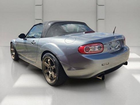 Used 2013 MAZDA MX-5 Miata Sport w/ Convenience Pkg RWD image 3