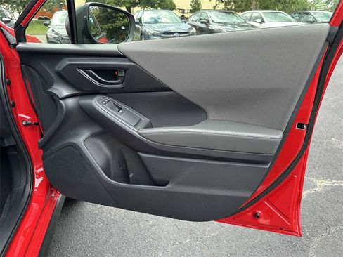 Certified 2025 Subaru Crosstrek 2.0i Premium image 8