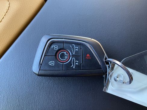 Used 2024 Chevrolet Corvette Stingray Preferred Cpe w/ 2LT RWD image 40