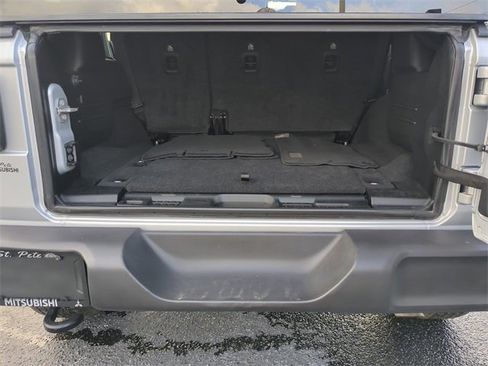 Used 2024 Jeep Wrangler Sport S image 12