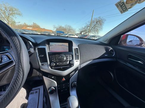 Used 2016 Chevrolet Cruze LT w/ Sun And Sound Package FWD image 20