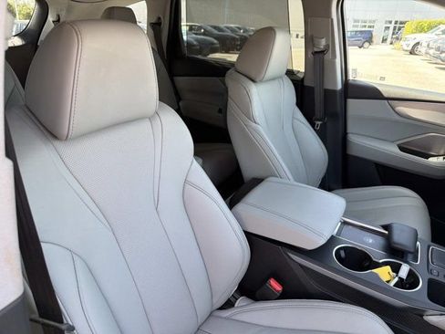 Used 2024 Acura MDX SH-AWD w/ Technology Package image 17