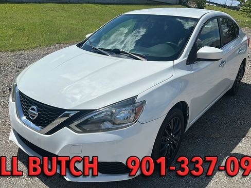 Used 2017 Nissan Sentra SV FWD image 2