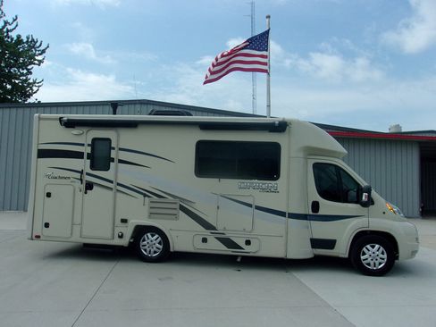 Used 2015 RAM ProMaster 3500 FWD image 2