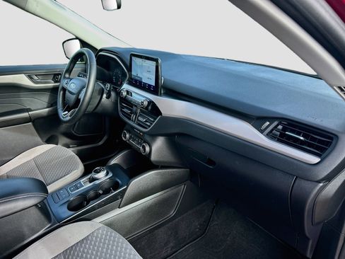 Used 2022 Ford Escape SE w/ SE Sport Appearance Package FWD image 29