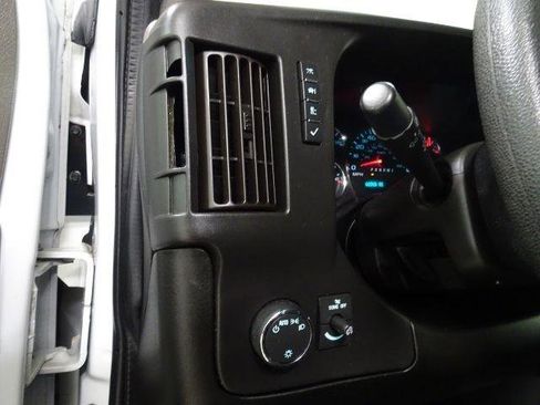 Used 2021 GMC Savana 2500 w/ Driver Convenience Package image 22