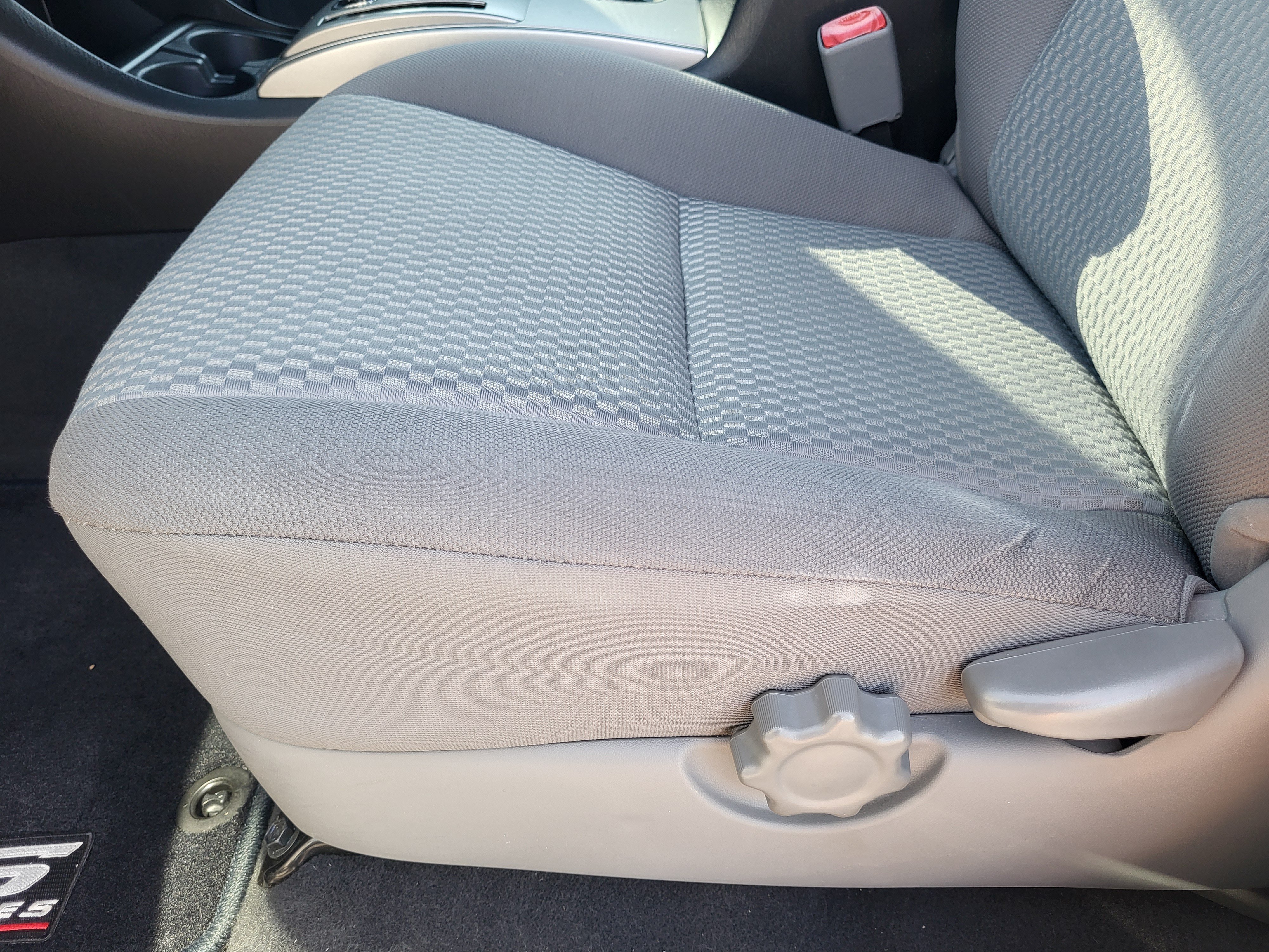 Used 2015 Toyota Tacoma PreRunner w/ SR5 Package RWD image 12