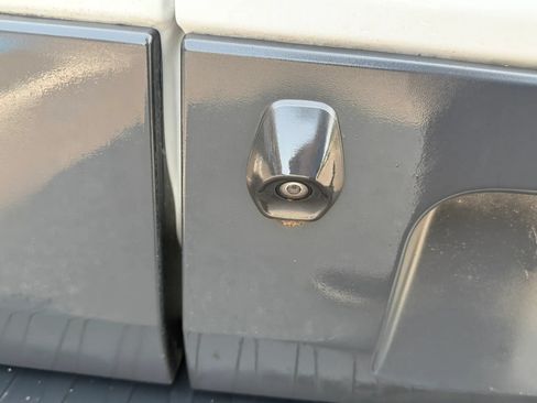 Used 2018 Ford Transit 250 130 Low Roof RWD image 8