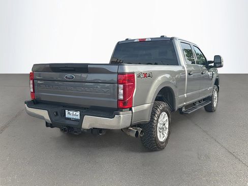 Used 2022 Ford F250 XLT AWD/4WD image 4
