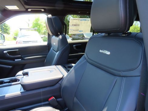 New 2026 Ford Expedition Platinum w/ Stealth Appearance Package AWD/4WD image 20