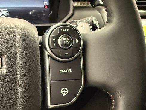 Used 2018 Land Rover Discovery HSE Luxury AWD/4WD image 21