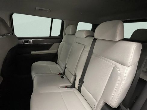 New 2026 Hyundai Santa Fe SE image 25