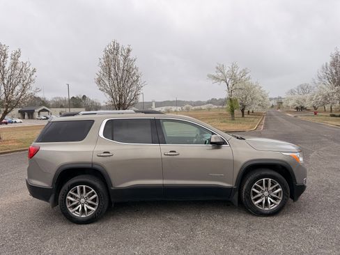 Used 2019 GMC Acadia SLE w/ Driver Alert Package I image 6