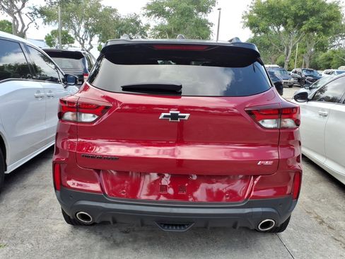 Used 2021 Chevrolet TrailBlazer RS w/ Sun and Liftgate Package image 7