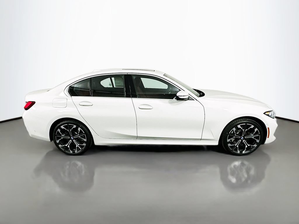 Used 2026 BMW 330i xDrive Sedan w/ Premium Package AWD/4WD image 4