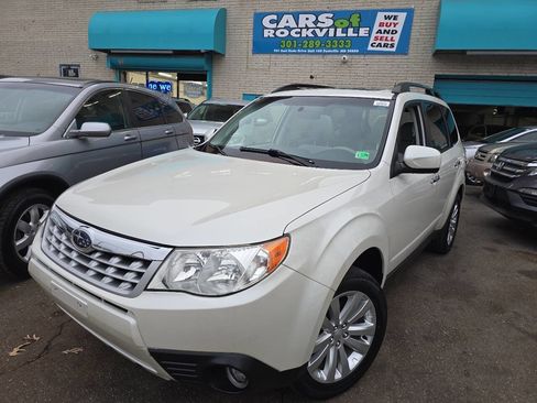 Used 2013 Subaru Forester 2.5X Premium w/ All-Weather Plus Pkg image 2