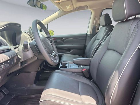 Certified 2026 Honda Odyssey Touring image 21