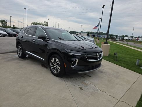 Used 2023 Buick Envision Essence FWD image 3