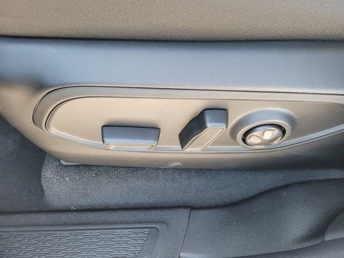 New 2025 Jeep Grand Cherokee Laredo w/ MOPAR Finishing Package RWD image 4