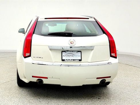 Used 2011 Cadillac CTS Luxury image 4