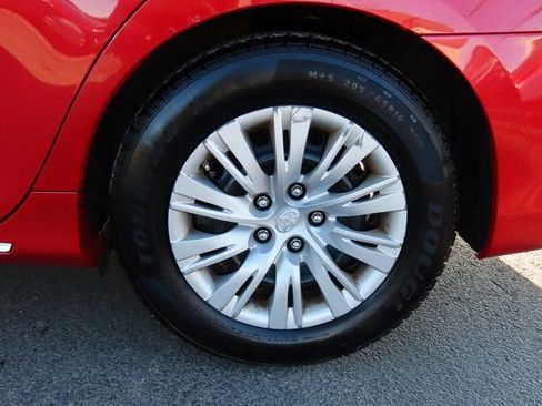 Used 2013 Toyota Camry LE image 36