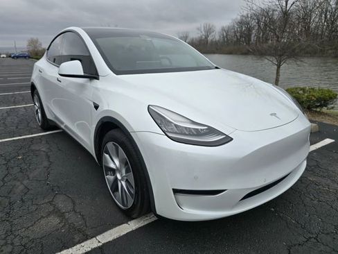 Used 2020 Tesla Model Y Performance image 14