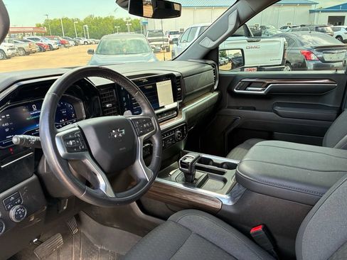 Used 2023 Chevrolet Silverado 1500 RST w/ Protection Package AWD/4WD image 11