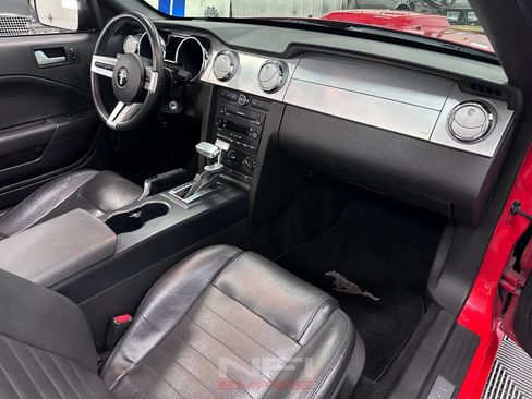 Used 2006 Ford Mustang GT Premium RWD image 45