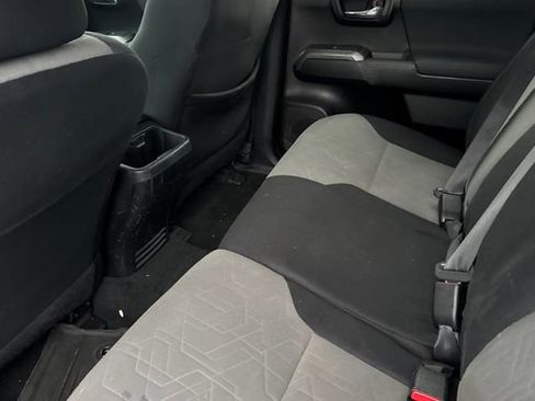 Used 2021 Toyota Tacoma 4x4 Double Cab image 14