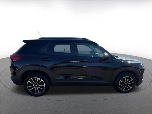 Used 2025 Chevrolet TrailBlazer LT image 16