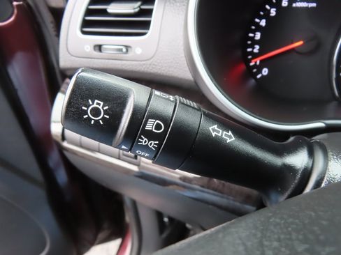 Used 2014 Kia Sorento LX image 19