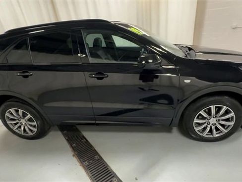 Used 2019 Cadillac XT4 Sport image 9