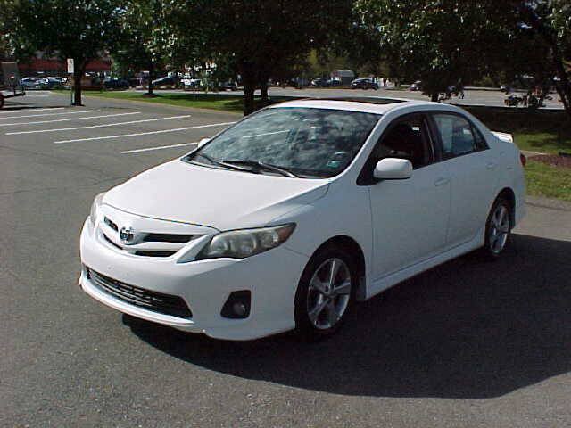 Used 2012 Toyota Corolla S FWD image 31