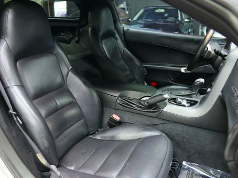 Used 2006 Chevrolet Corvette Coupe 2D image 30