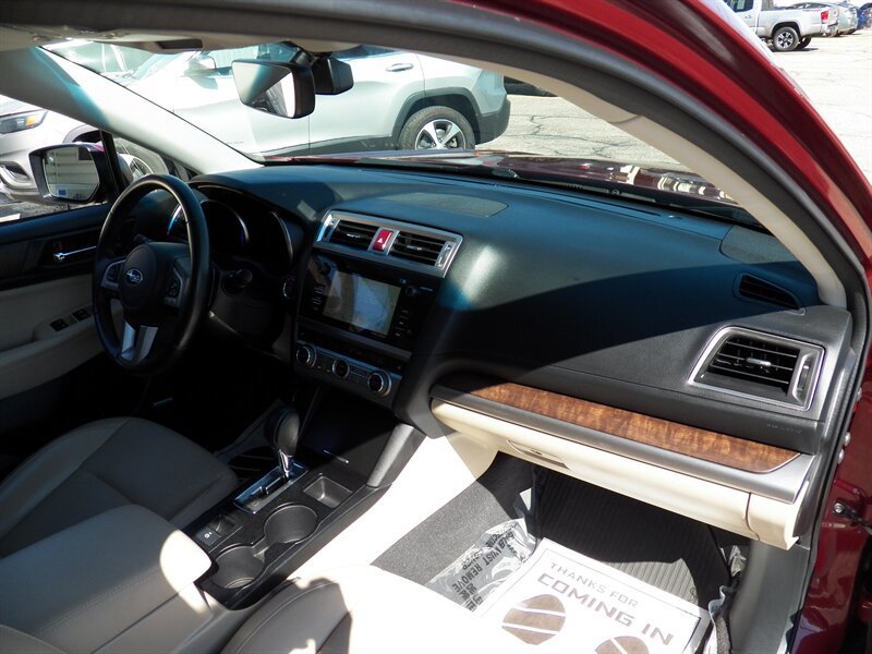 Used 2017 Subaru Outback 2.5i Limited AWD/4WD image 18