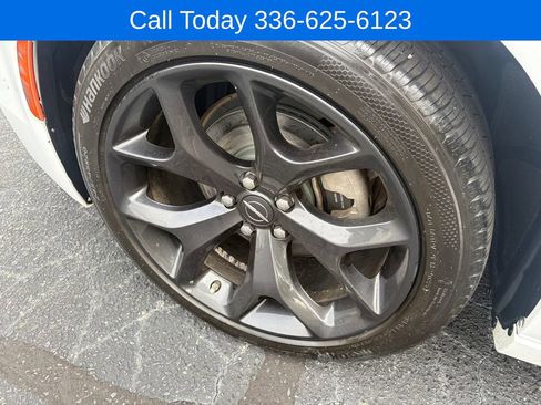 Used 2022 Chrysler 300 S RWD image 11