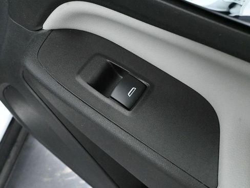 Used 2021 Chevrolet Equinox LS w/ LS Convenience Package image 43