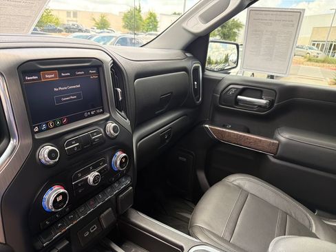 Used 2022 GMC Sierra 1500 Denali w/ Denali Premium Package AWD/4WD image 25