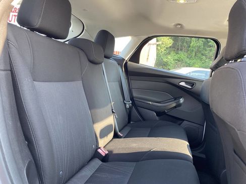Used 2016 Ford Focus SE image 23