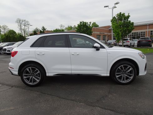 Certified 2024 Audi Q3 2.0T Premium w/ Convenience Package AWD/4WD image 6