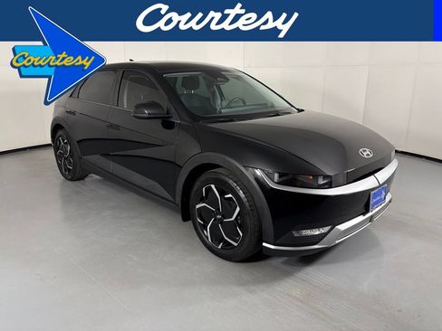 Used 2024 Hyundai Ioniq 5 SE RWD image 1