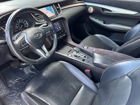 Used 2019 INFINITI QX50 Essential w/ Sensory Package image 10