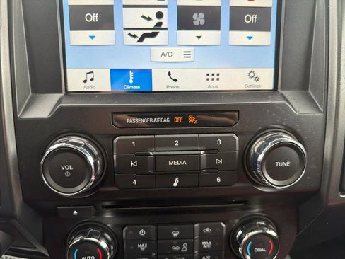 Used 2018 Ford F150 Lariat AWD/4WD image 24