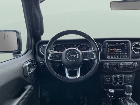 Used 2022 Jeep Wrangler Unlimited Sahara w/ Cold Weather Group image 28