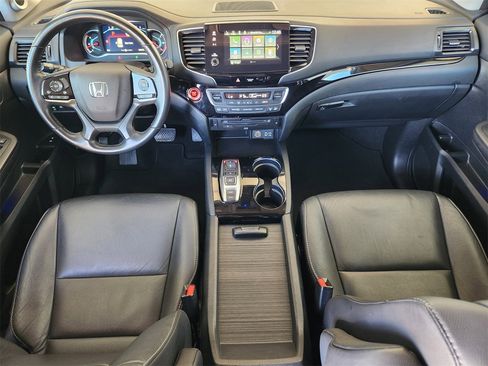 Certified 2022 Honda Pilot Touring image 25