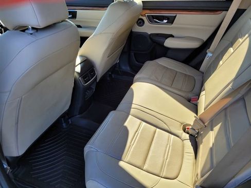 Used 2019 Honda CR-V Touring image 14
