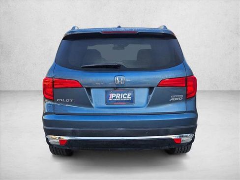 Used 2017 Honda Pilot Touring image 7